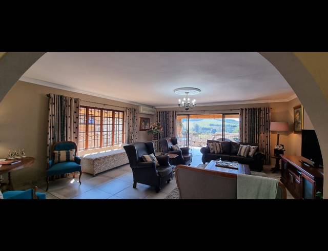 3 BEDROOM SECTIONAL TITLE TO LET IN MONTROSE